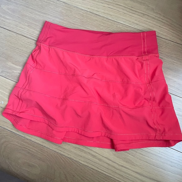Lululemon skort - Picture 1 of 2